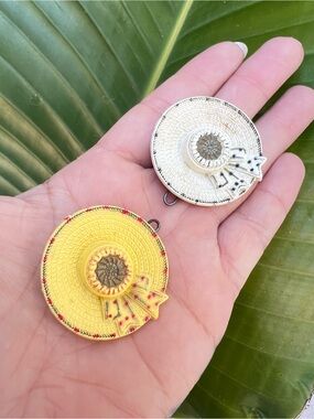 1930’s 30s Vintage Retro Sun Hat Yellow and Cream Sombrero Hair Barrettes Clips